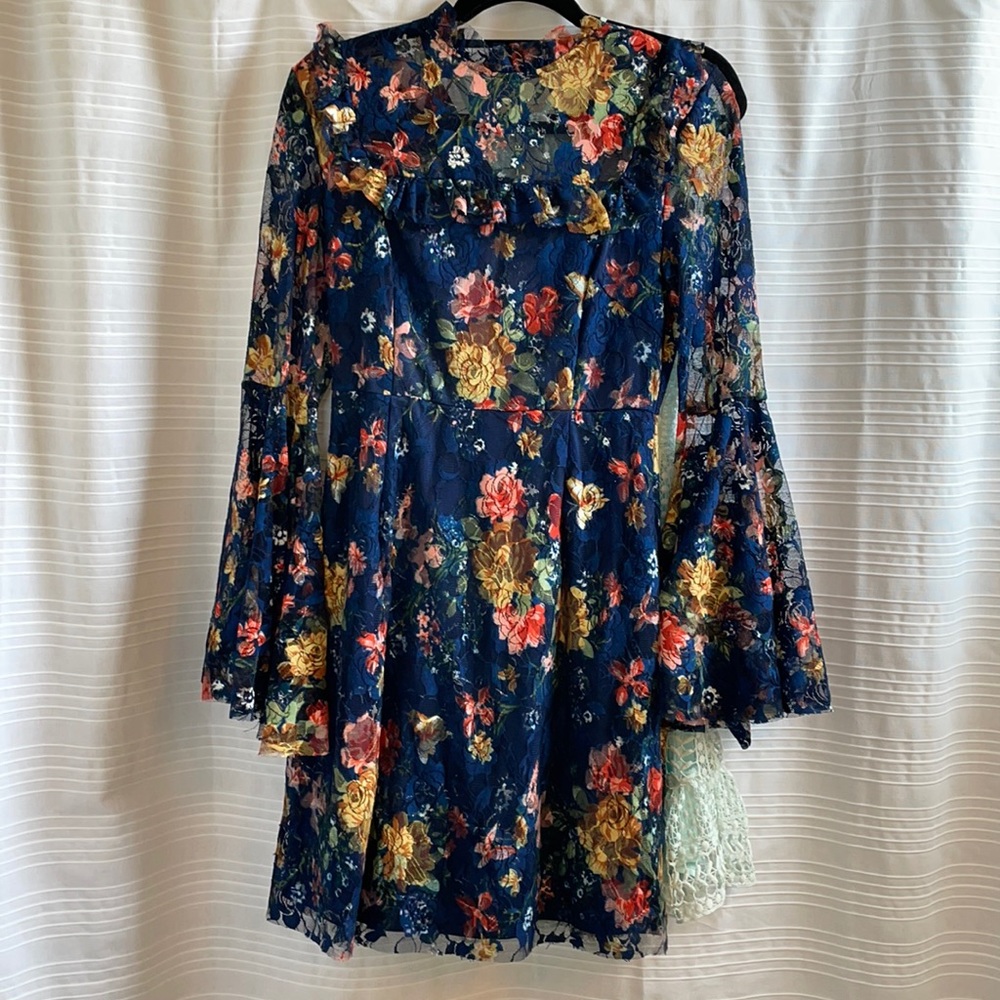 Floral lace dress